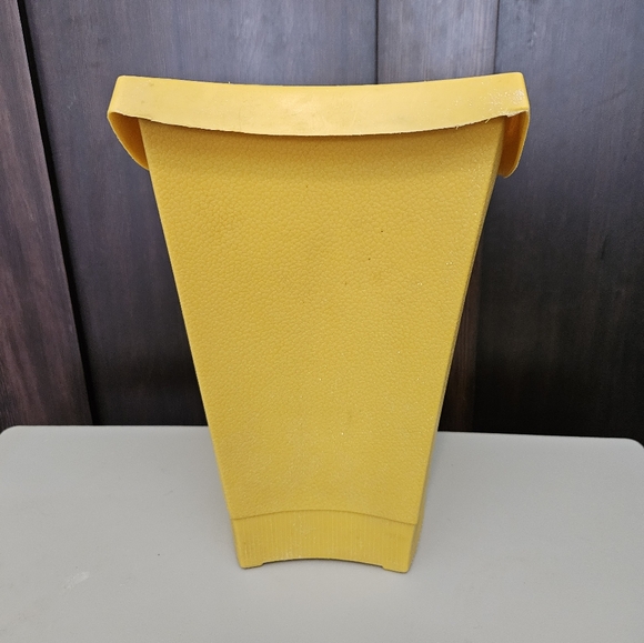 Lustro Ware Vintage MCM Retro Plastic Waste Basket Garbage Trash Bin Marigold - Picture 12 of 13